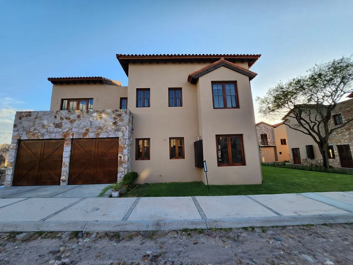 Casa Elena